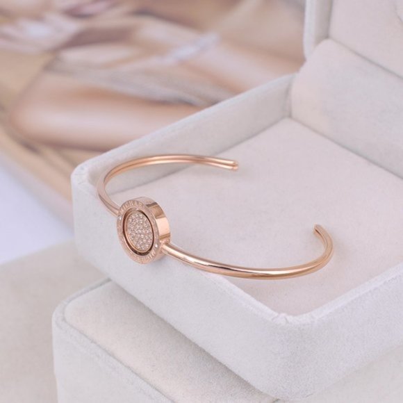 Michael Kors Diamond Patterned Opening Bracelet - Picture 4 of 5